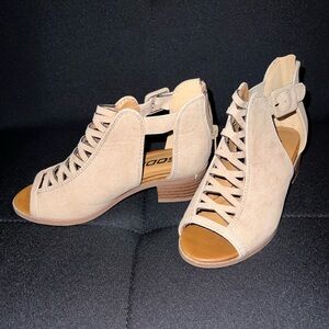 Soda Kids Fashion Aran Open Toe Heel Sandal Girls size 13